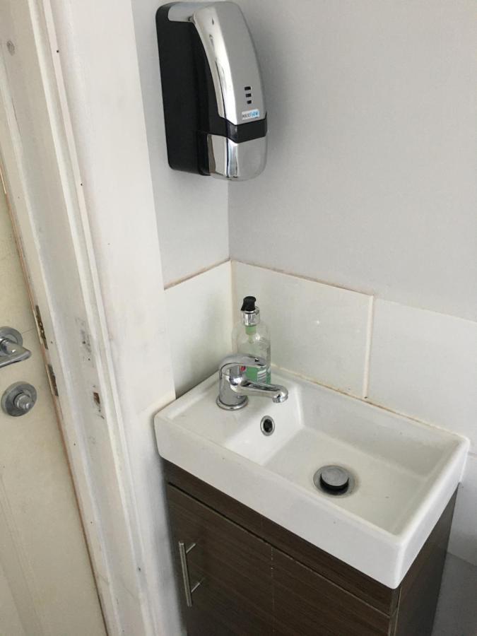 Budget Stay, Shared Guest House, R1 Mount Pleasant Hill Swansea Exterior foto